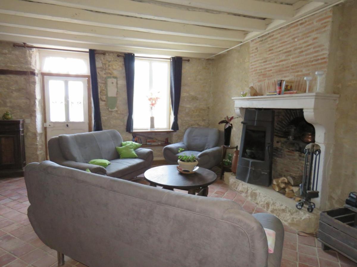Bed and Breakfast Lalot Oulches Exterior foto