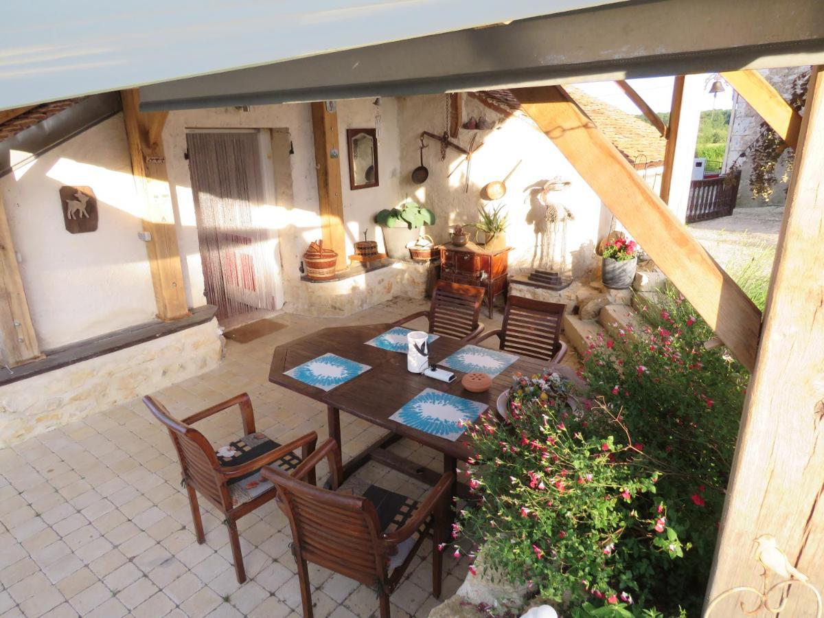 Bed and Breakfast Lalot Oulches Exterior foto